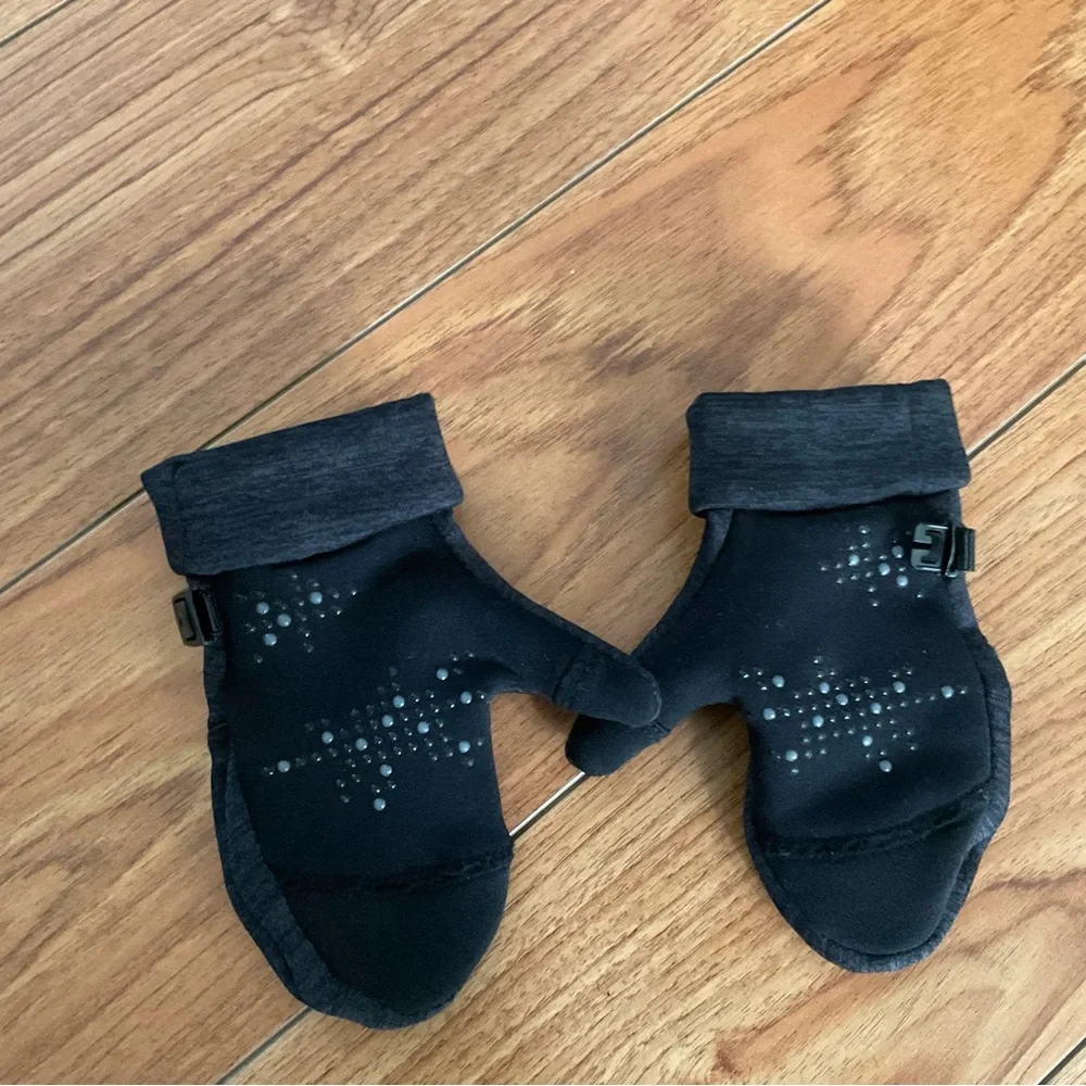Head Gray Mittens toddler size XS